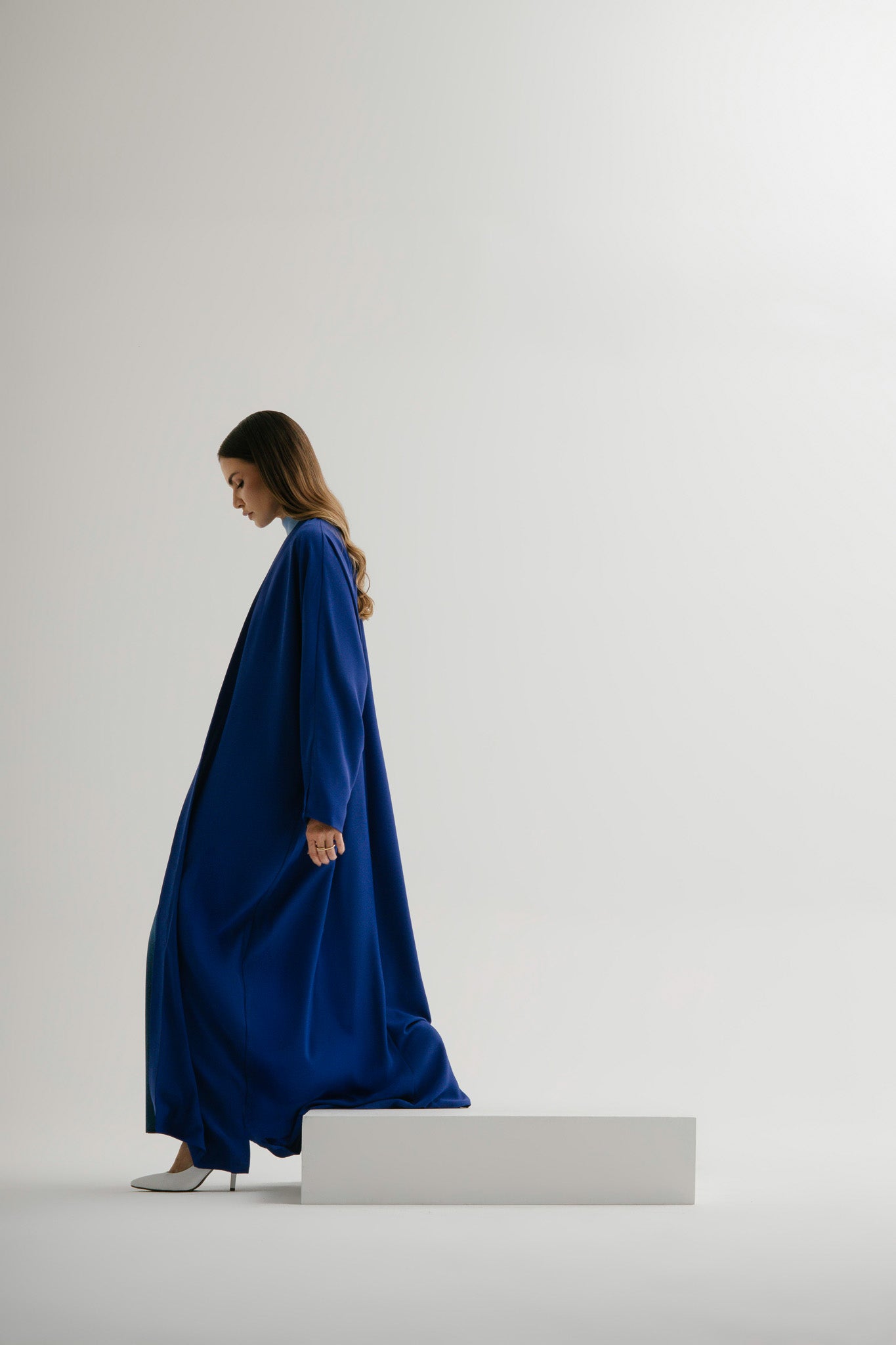 The Wave Abaya In Electric Blue