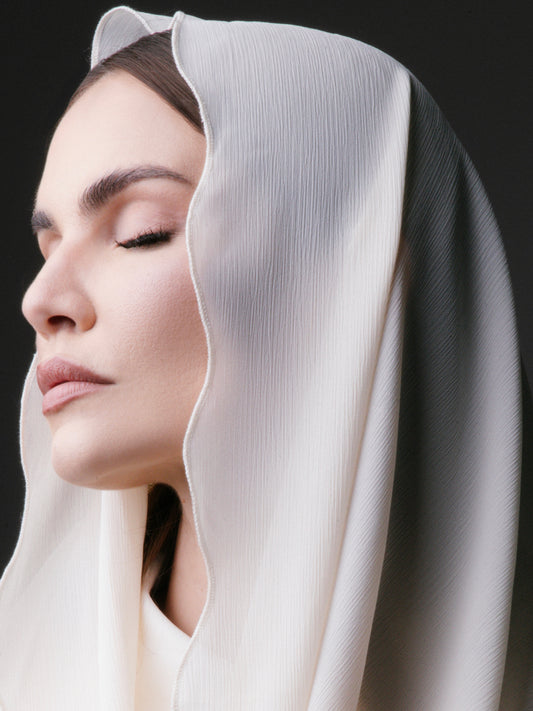 The Wave Scarf In Black / Cream