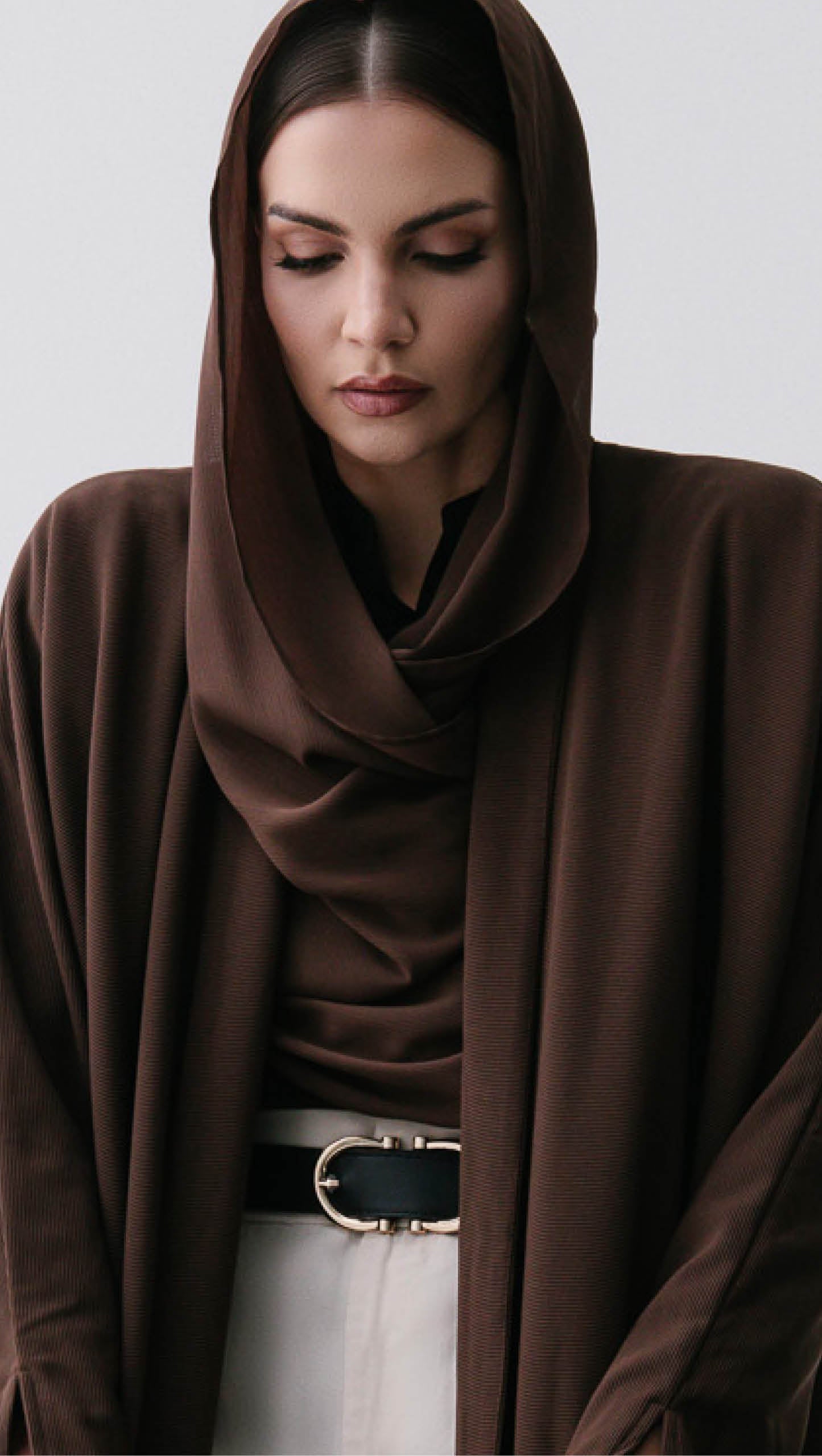 The Ribbed Slim Sleeve Abaya In Dark Brown